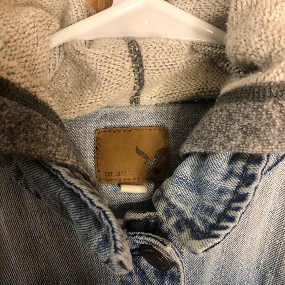 American Eagle Jean Jacket - Picture 2 of 3